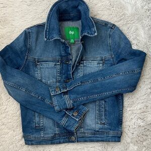 Dip Women’s distressed Blue Denim Jacket Sz xs